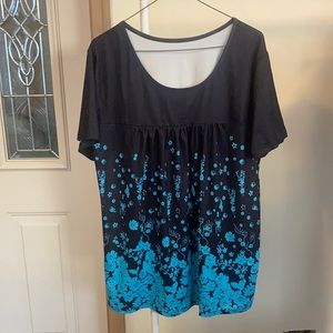🦋 Short sleeve top black with turquoise floral